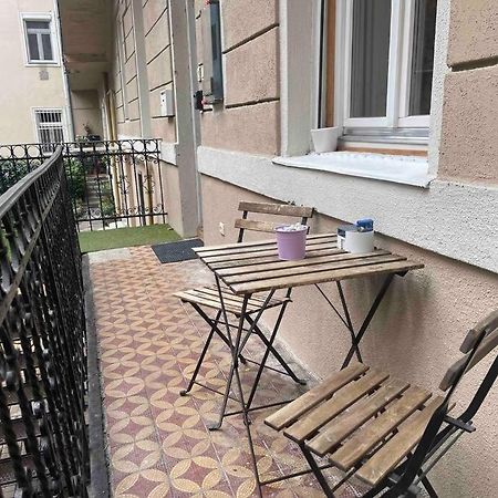 Knezits Spacious Ac Terrace Free Parking Budapest Exterior foto