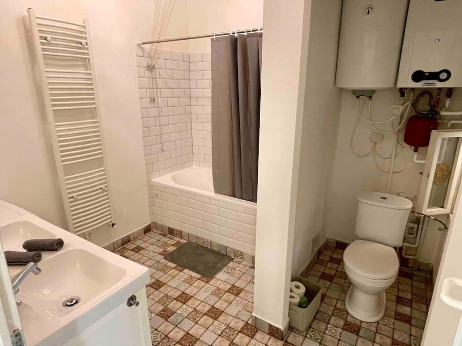 Knezits Spacious Ac Terrace Free Parking Budapest Exterior foto